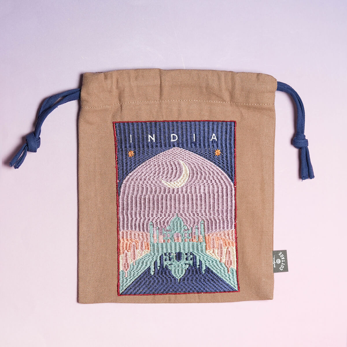 ワールドトリップ刺繍巾着