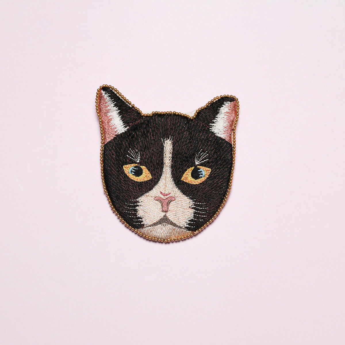 キャット刺繍ポーチ