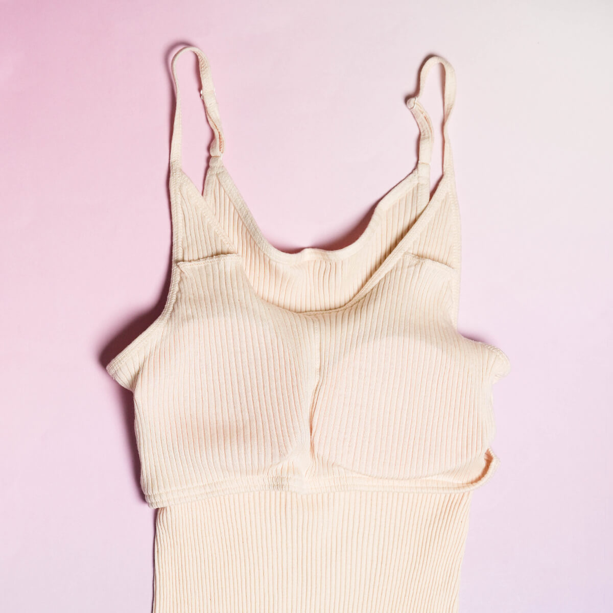 リブカップ付きキャミソール