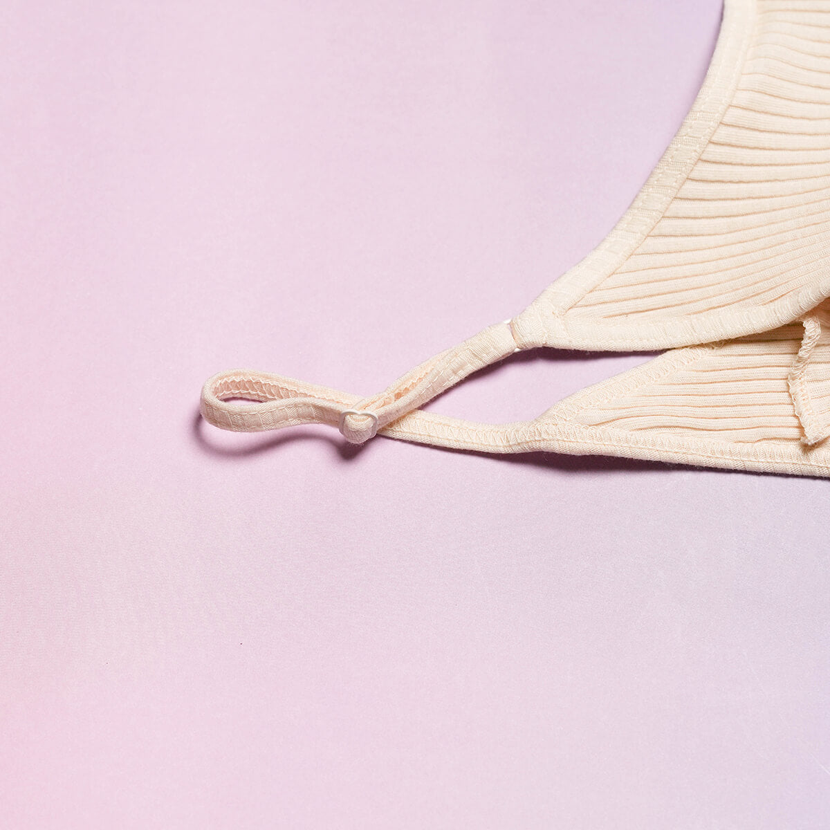 リブカップ付きキャミソール