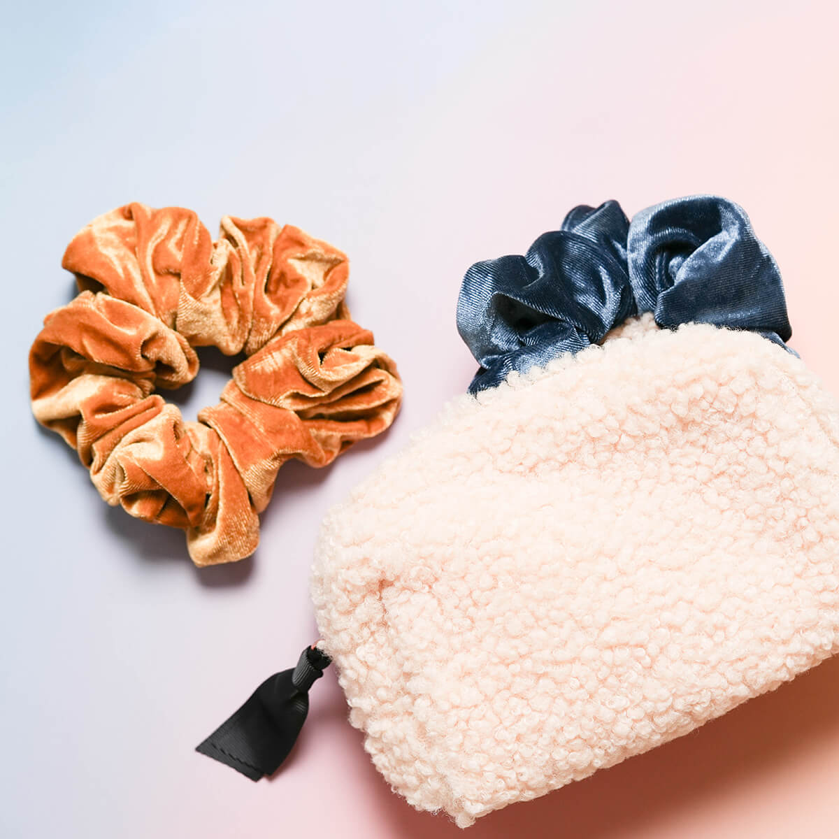 ベロアシュシュ