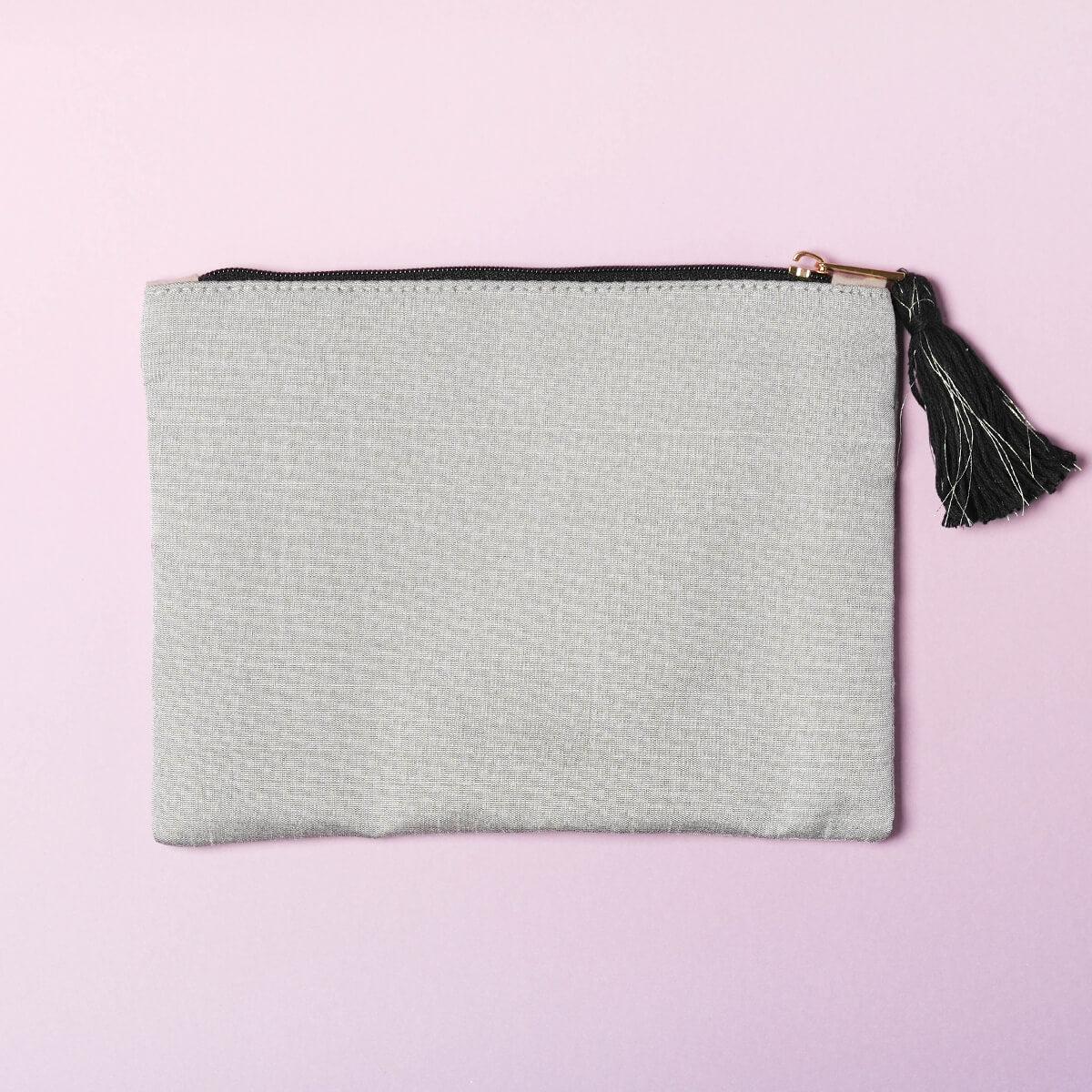 ドッグ刺繍 ポーチ