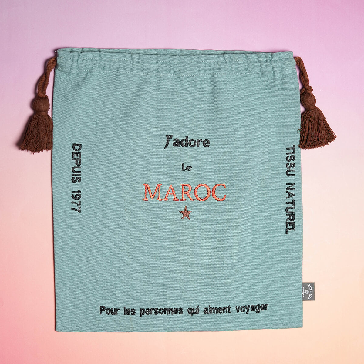 ヴォヤージュシリーズ刺繍巾着