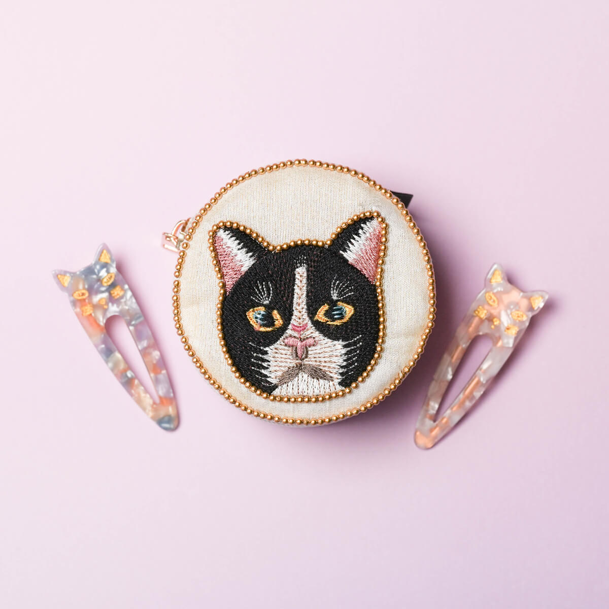 キャット刺繍 ラウンドケース