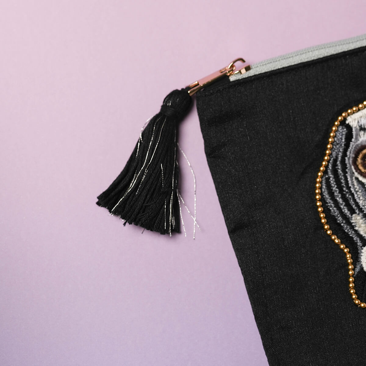 ドッグ刺繍 ポーチ