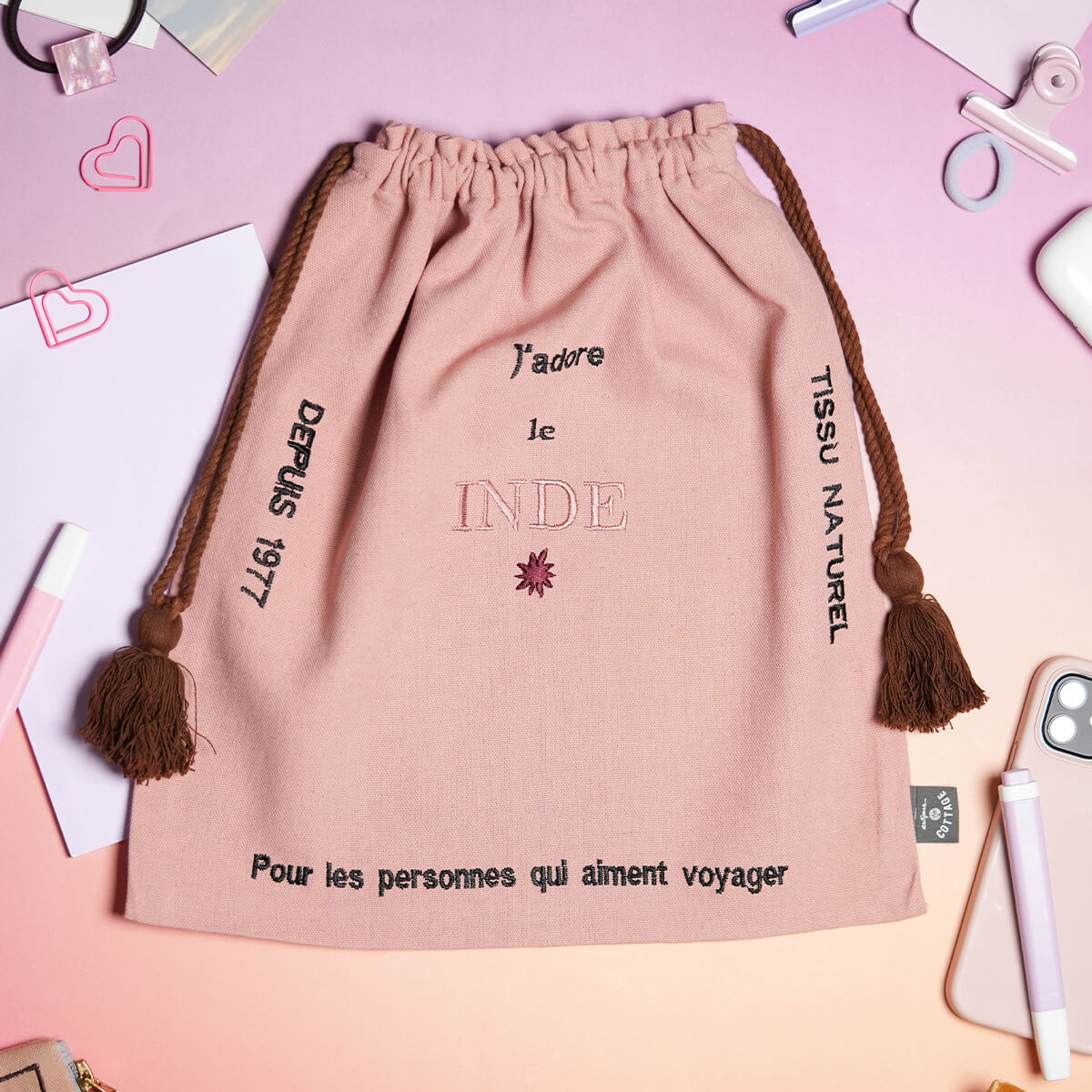 ヴォヤージュシリーズ刺繍巾着