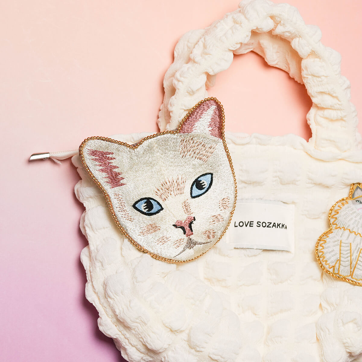 キャット刺繍ポーチ