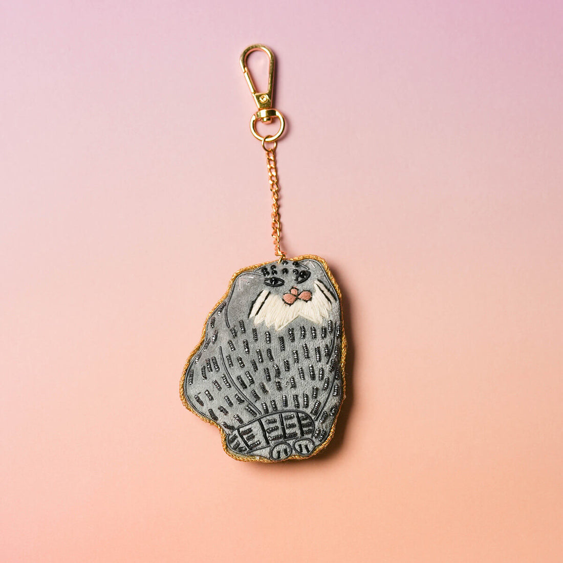 ザリ刺繍のキーホルダー