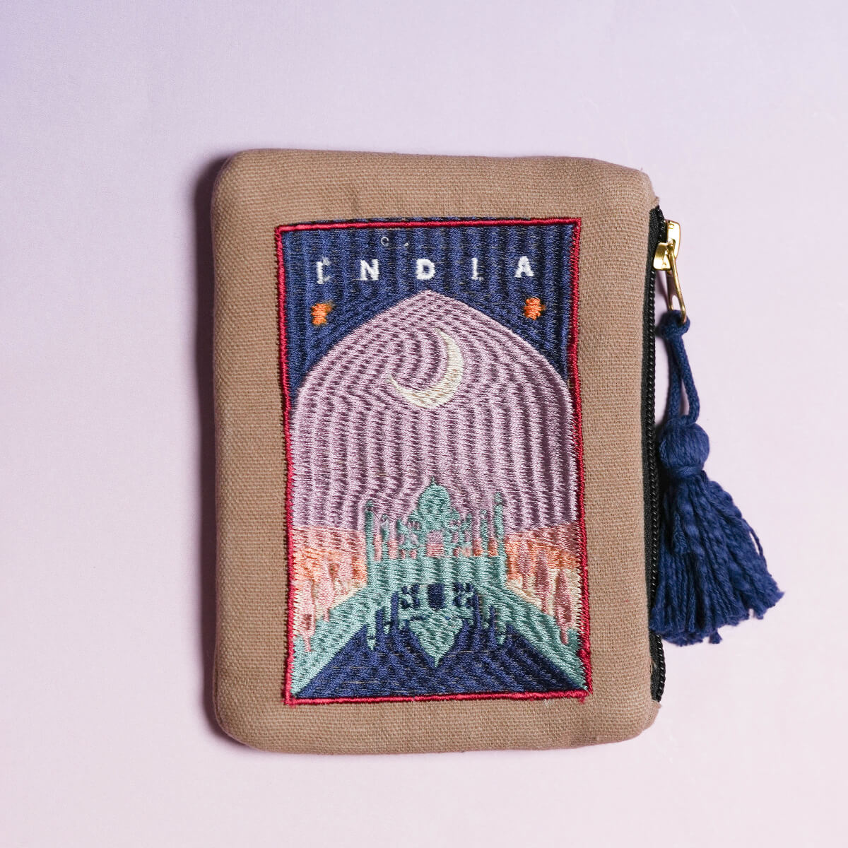 ワールドトリップ刺繍ポーチ