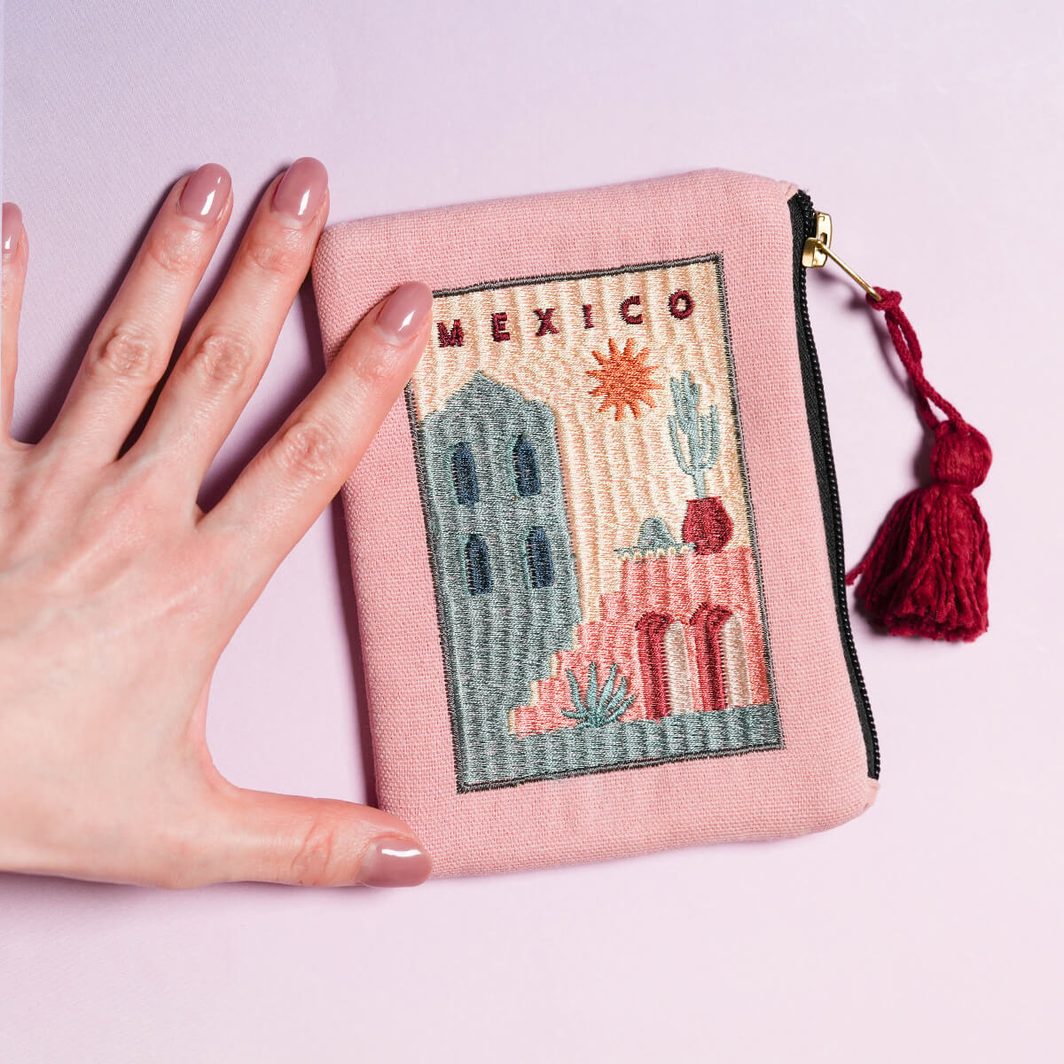 ワールドトリップ刺繍ポーチ