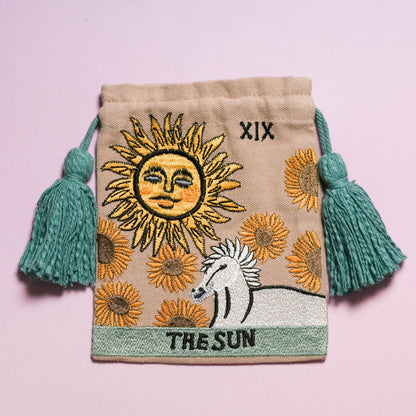 タロット刺繍巾着